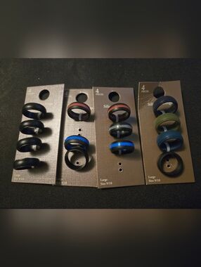 Lot of 14 silicone rings
